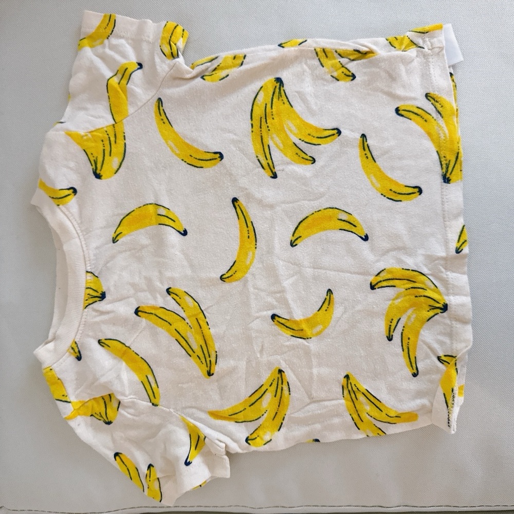 Old Navy White Tee with Yellow Banana Print